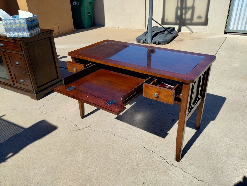 Savante Writing Desk