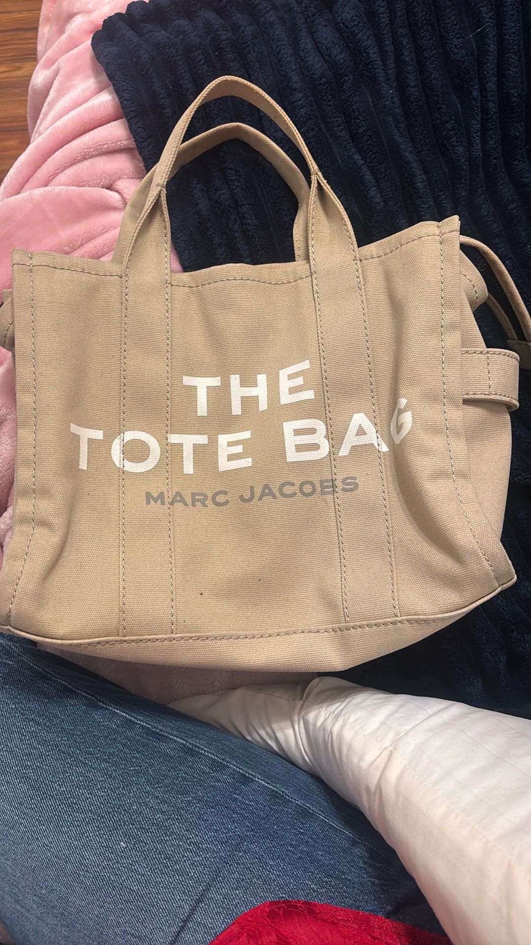 THE TOTE BAG