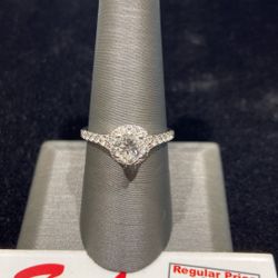 14kt Engagement Ring 