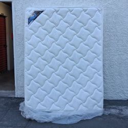Really thick queen mattress Pickup Between M-F 2;00-5:00 S-S 200-4:40 Rainbow/95 Cash Only 