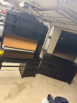 bedroom set ( desk hutch / dresser )