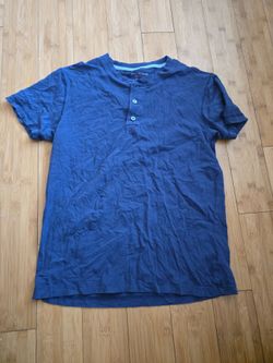 Mens small shirt