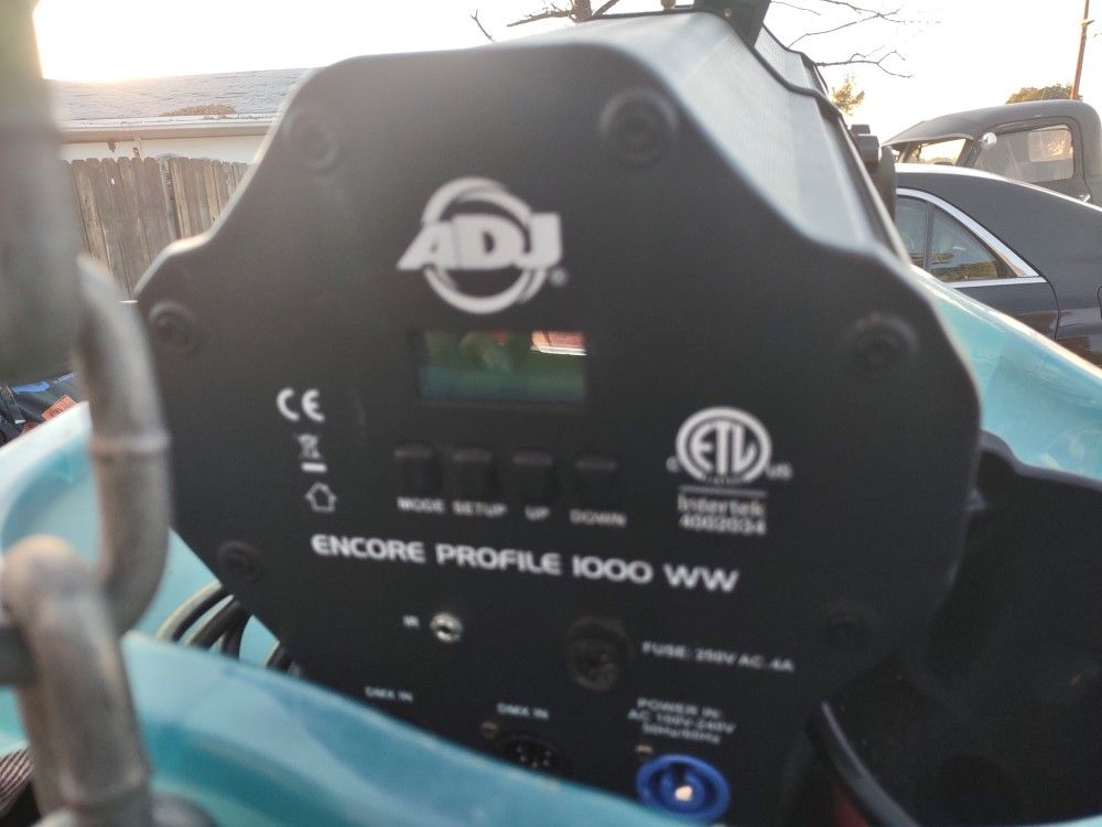 1000$ Stage Light Asking For 150