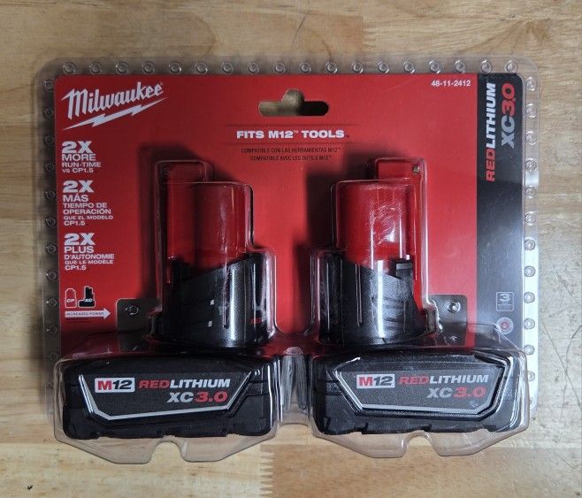 M12 2 X 3.0 Ah Batteries