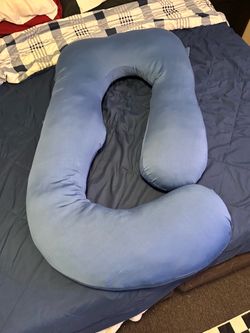 Pregnancy pillow