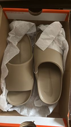 nike slides