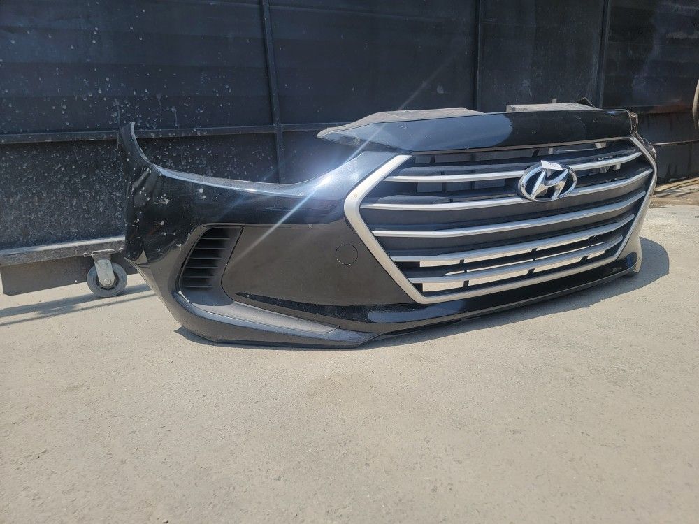 17/18 Elantra Front Bumper Assembly $600