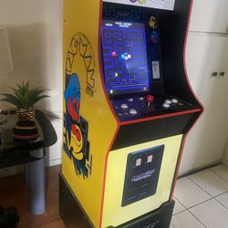 Pac-Man Gaming Machine 