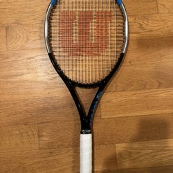 tennis racket / tennis racquet