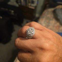 Silver Ring With Diamond Stones.