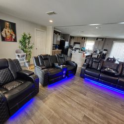 3pc sofas Reclainer color black with LED lights and speaker