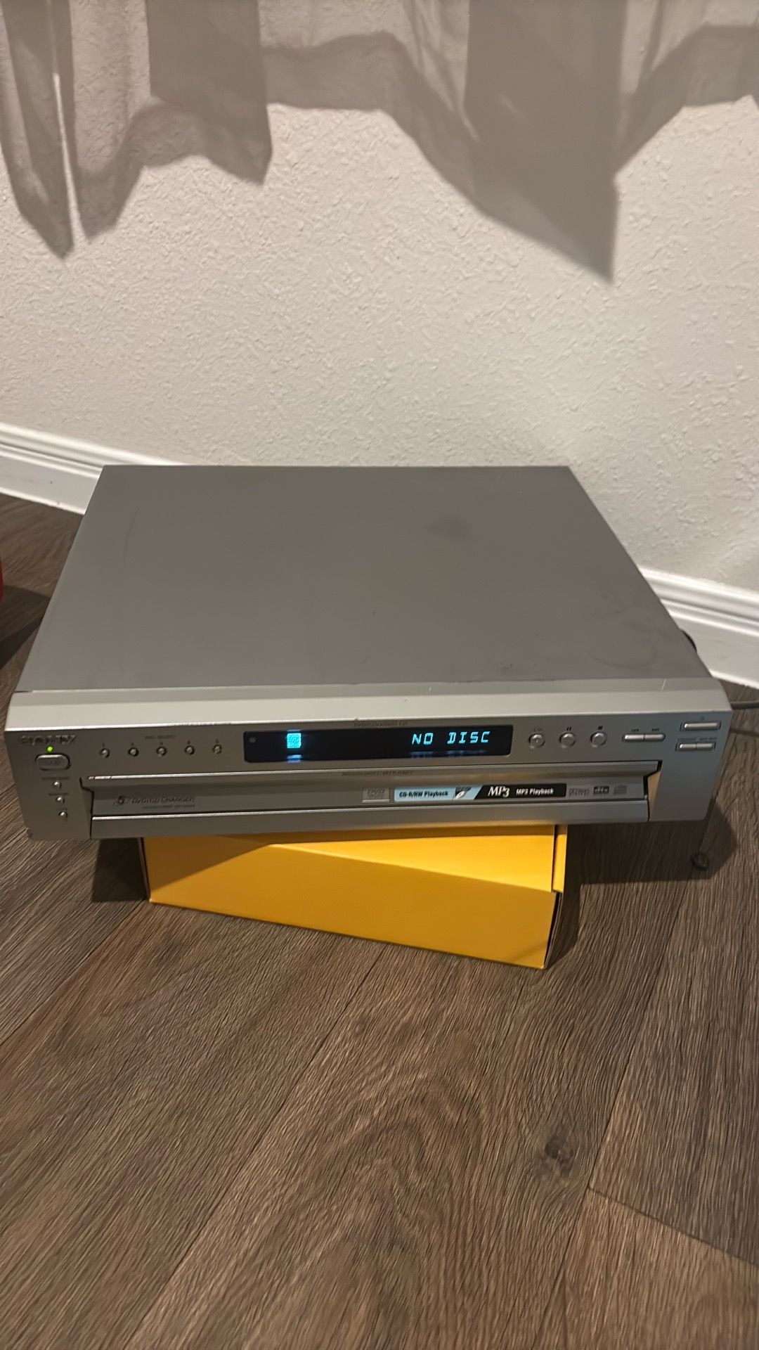 Vintage Sony DVPNC615 Five CD DVD Player Changer