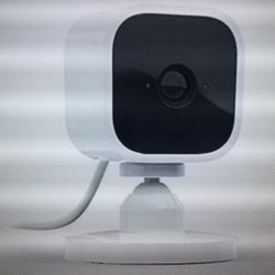 4 MINI BLINK CAMERAS  COMPACT INDOOR PLUG-IN SMART SECURITY CAMERAS 080P HD VIDEO, NIGHT VISION , MOTION DETECTION, TWO WAY AUDIO WORKS