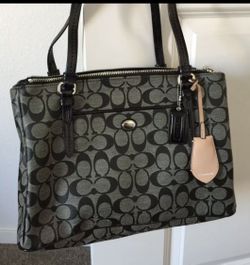 Coach purse and wallet