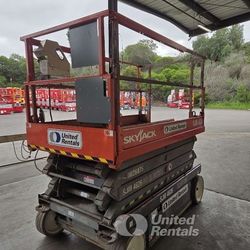 FOR SALE: 2013 Skyjack SJIII4626 Scissor Lift 24-26' Electric – ~220 Hours – $5,999 + Tax (OBO)