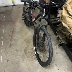 Giant Talon Mountain Bike