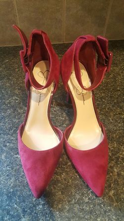 Jessica Simpson cayna heels