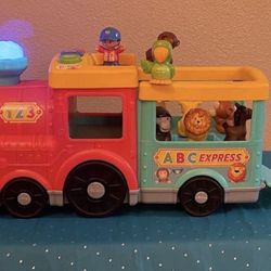 Fisher-Price Little People Big ABC Animal Train. W / 9 Figures