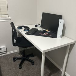 Everything Is In Good Condition. I’ve Been Having It For Half A Year.