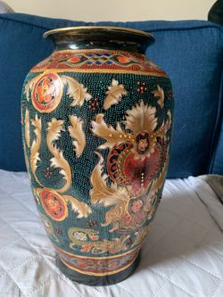 Collectible Chinese Vase