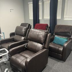 RECLINERS LIKE NEW!!