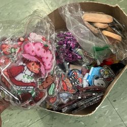 20 Pound Bag!! Beads/arts And Crafts
