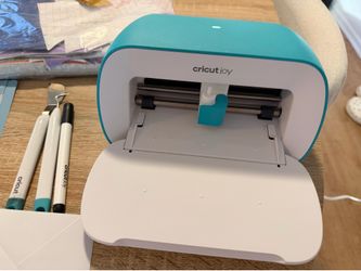 Cricut Joy Cutting Machine Bundle