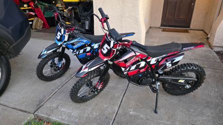 2 Moto tec 60V bikes 850 each