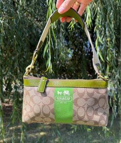 Coach canvas baguette
