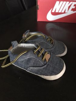 Baby gap size 6/12