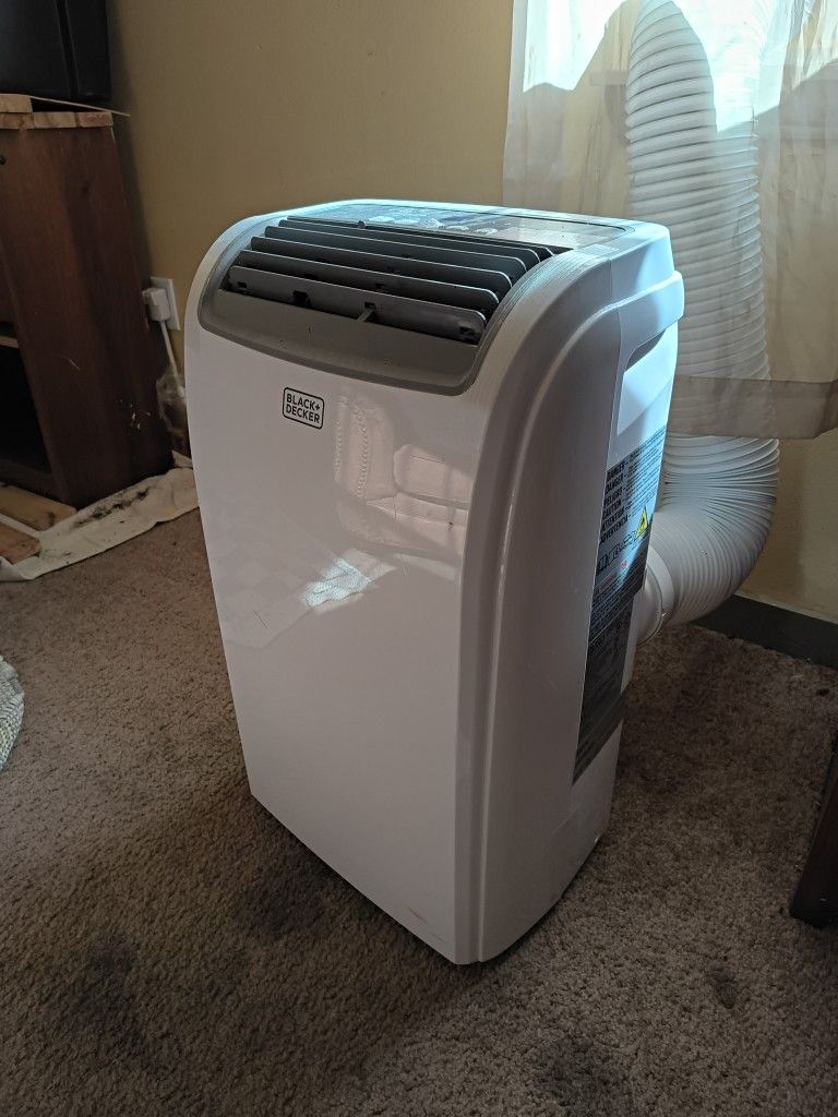 Black& Decker A/C Unit