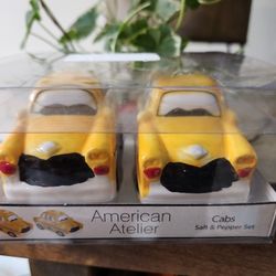 Ceramic SALT & PEPPER SHAKERS SET, 2 RETRO YELLOW TAXI CAB CARS, 

