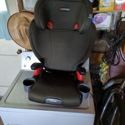 Britax Skyline car seat