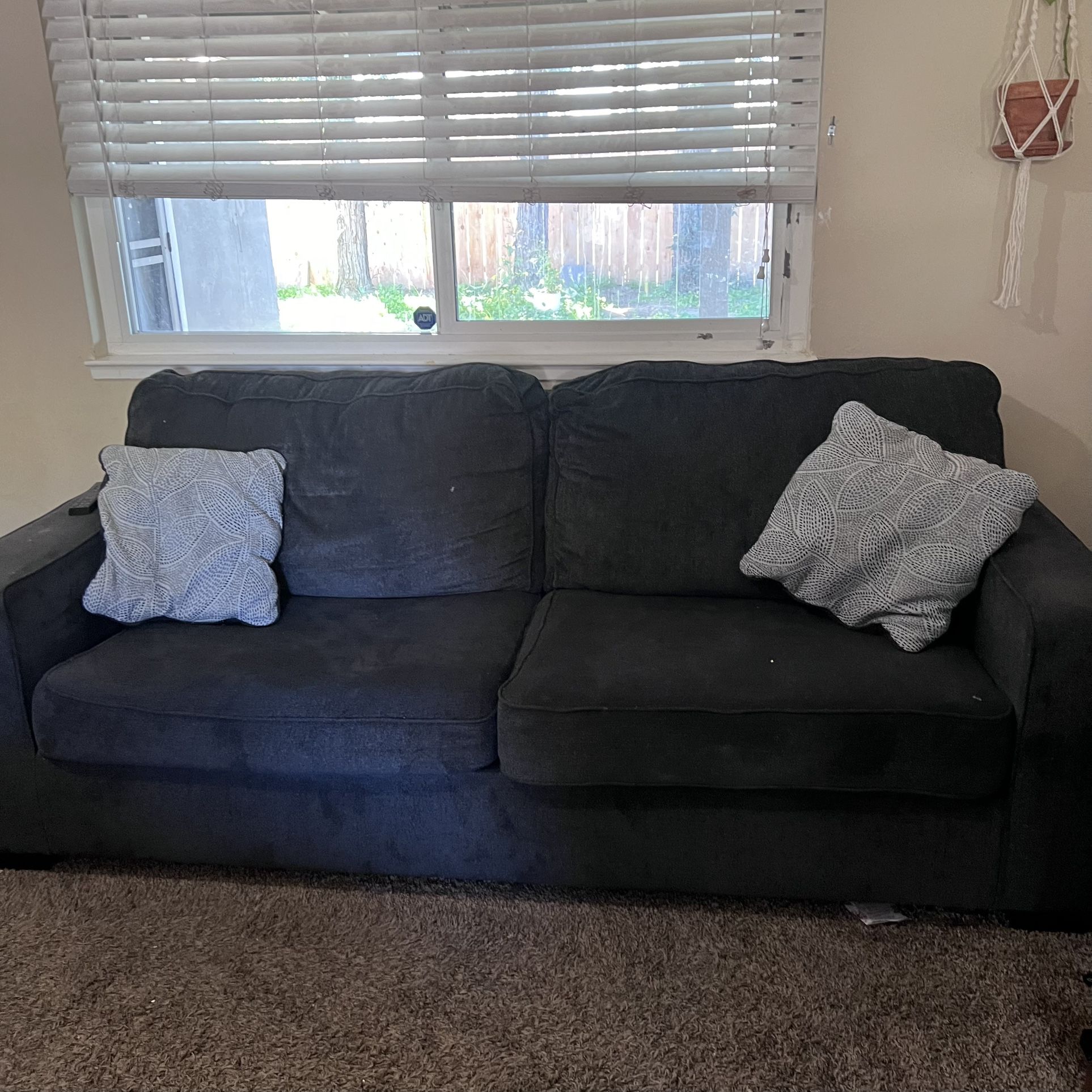 couch set 