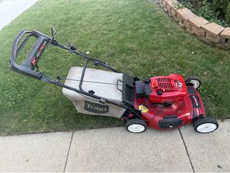 22” toro personal pace lawnmower with rear bag