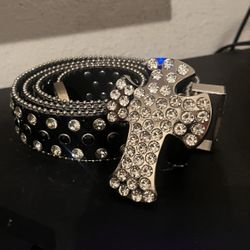 Rhinestone belt with cross buckle 
