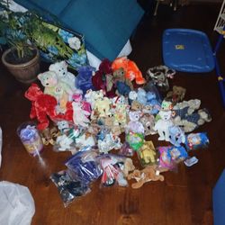 Beanie Babies Golore