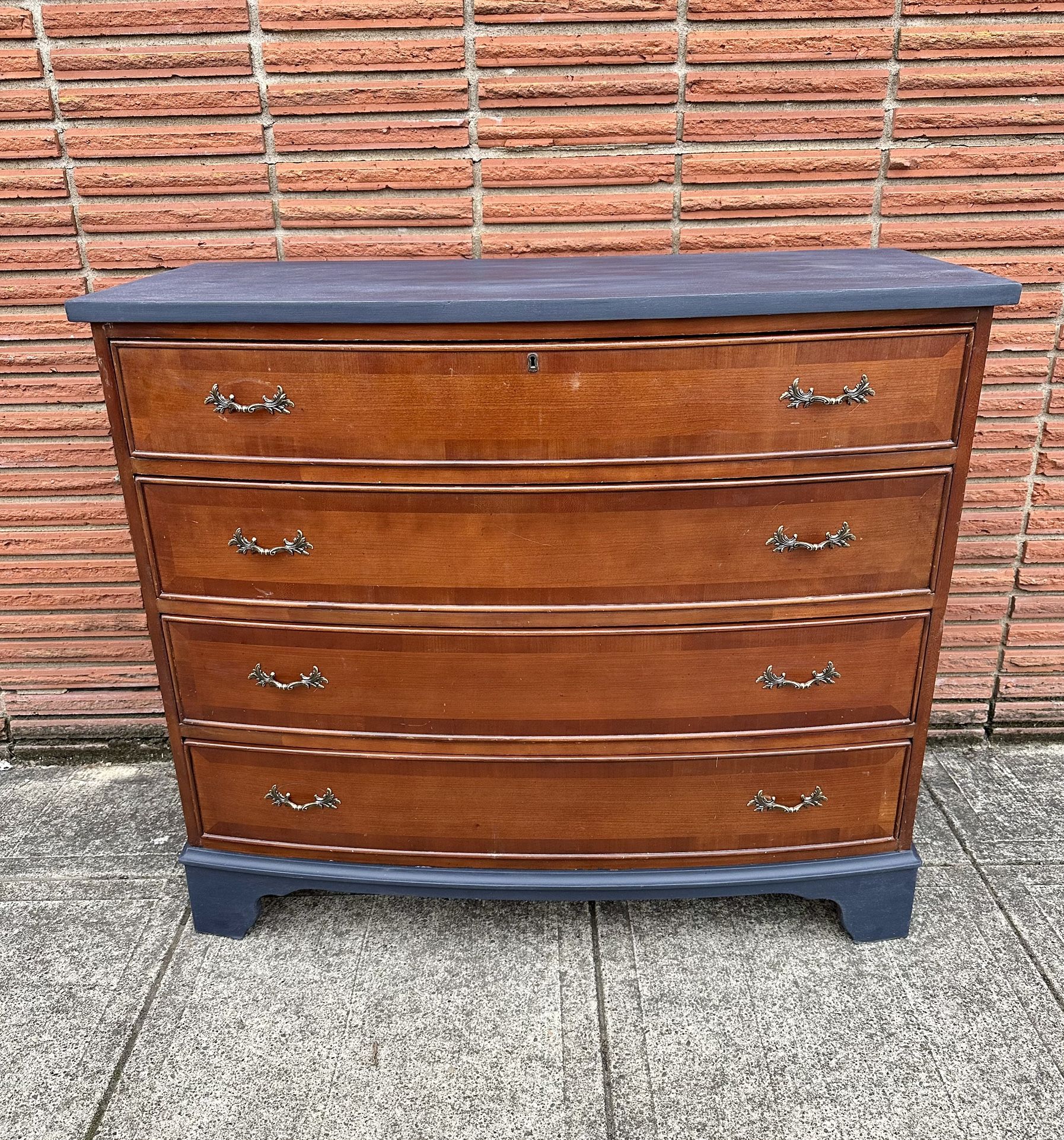 The 1990’s Does The 1940’s 4 Drawer Dresser