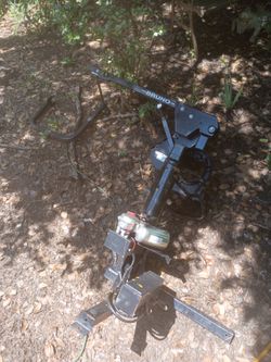 Wheelchair crane lift