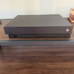 Xbox One X 