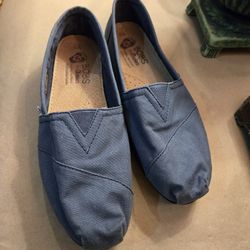 Ladies Size 10 Bob's Slip On Flat Shoes