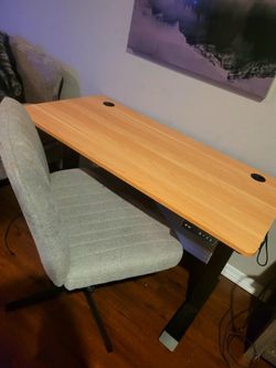 Electric Standing Desk & Wide Sit Chair