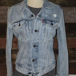 Levi Strauss & Co. Light Blue Denim Long Sleeve Trucker  Jacket Women's Small