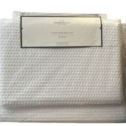 Threshold Bath Rug Set of 2 White Non-skid backs