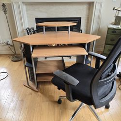 Ikea DESK With Free Desk Chair