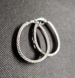 Premium Diamond‑Cut 925 Silver Hoops • Brilliant Faceted Finish • Modern Minimalist Earrings