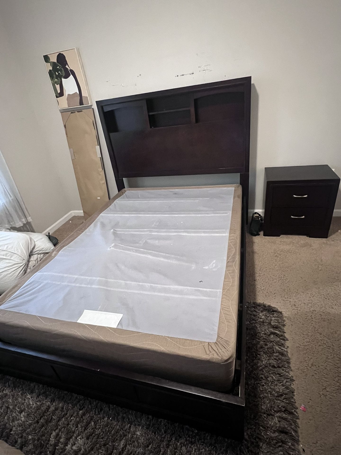 Full Size Bedroom Set (light wear and tear)