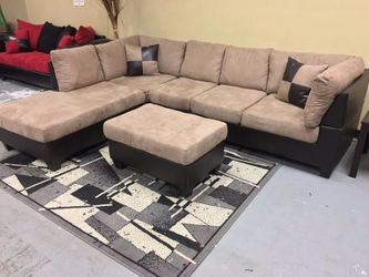 SECTIONAL SOFA WITH OTTOMAN