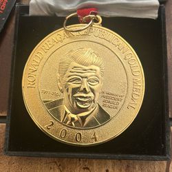 2004 Ronald Reagan Republican 24k Gold Plated Medal