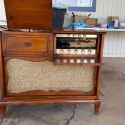 Reduced Price! French Provential Record Player & Radio
